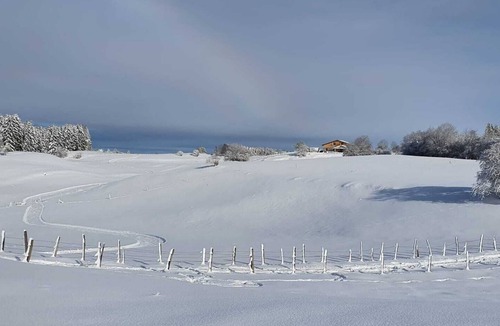 Frasne Ski Chalet | Gite pleine nature