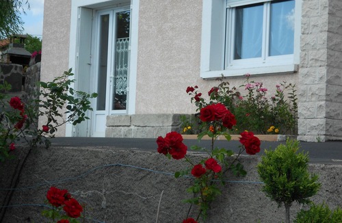 Le Monastier-sur-Gazeille House | Gite, RDC between mezenc and loire-sauvage, Le Monastier, southern auvergne