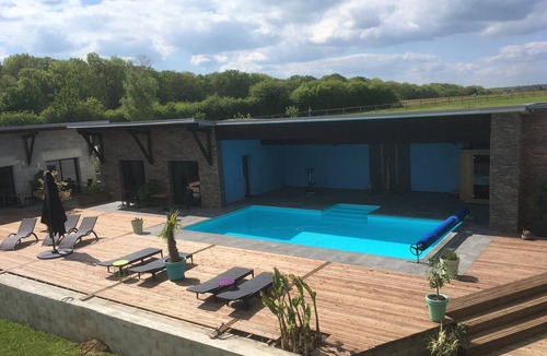 Dampierre Cottage | Gîte RANCH 38 m2 with terrace, heated pool, SPA and sauna