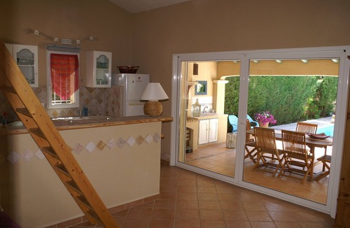 Saint-Didier Apartment | GITE RENTAL SAINT-DIDIER NEAR L'ISLE SUR LA SORGUE