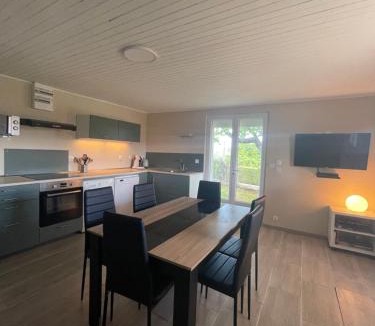 Saint-Maurice-de-Lignon Apartment | Gite rez de chaussée maison
