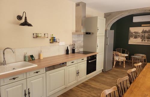 Orchamps Cottage | Gite Sejour Tout Confort 10 Personnes Jura Proche Dole EV6