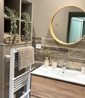 Privas Centre Ardeche Apartment | Gite sous l'olivier