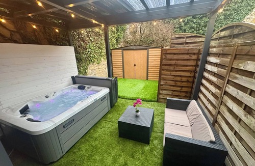 Clairvaux-les-Lacs Apartment | Gite Spa du Thamis Clairvaux les lacs 5 min from the lake