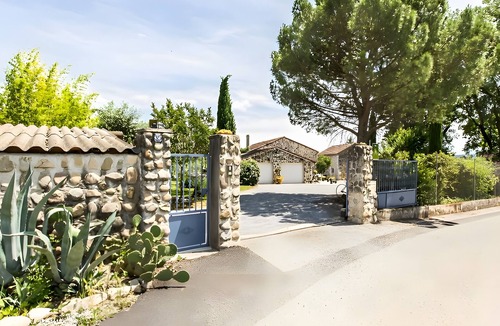 Sampzon House | Gite Stéphanie l'Ephedra – Charming 3-Star Home with Pool in Sampzon