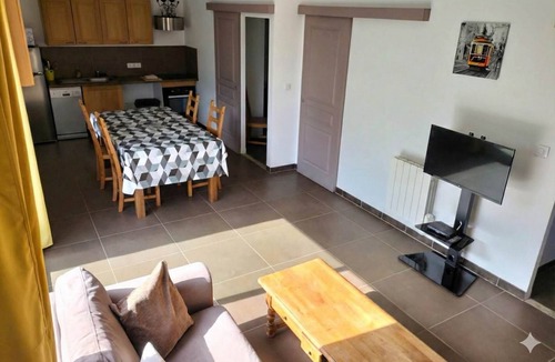 Ailhon House | Gite Sunflowers
