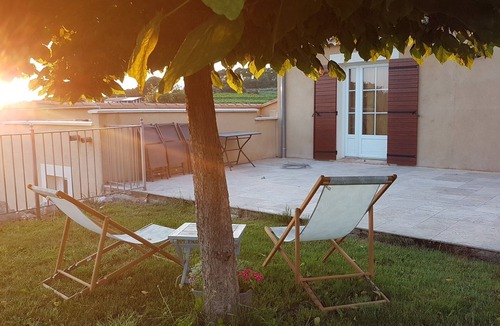 Mormoiron House | Gite sur Domaine Viticole Avec Piscine Chauffée