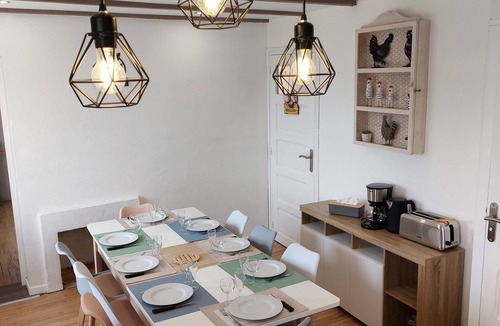 Saint-Julien-Labrousse House | Gite Un Air de Campagne 8 pers