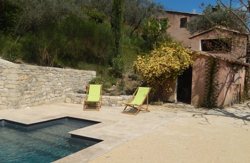 Buis-les-Baronnies House | Gite with pool and view of Rocher Saint Julien