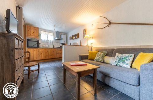 Authezat House | Glycine - Authezat - Gîte
