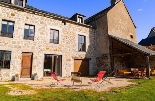 Nasbinals House | GMA142 - Gîtes de France 3 épis 8/10 pers in Nasbinals