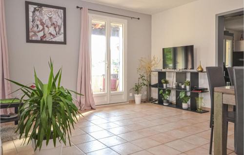 Saint-Paul-Trois-Chateaux House | Gorgeous Home In Stpaul-Trois-Châteaux