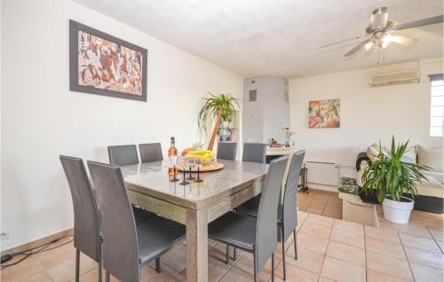 Saint-Paul-Trois-Chateaux House | Gorgeous Home In Stpaul-Trois-Châteaux