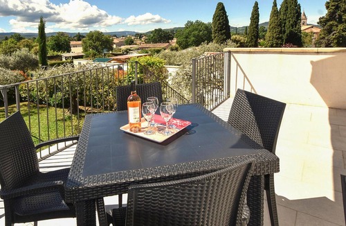 Villes-sur-Auzon House | Gorgeous home in Villes- sur- Auzon with WiFi