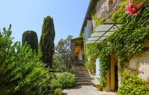 Clansayes House | Gorgeous Home In Clansayes Clansayes