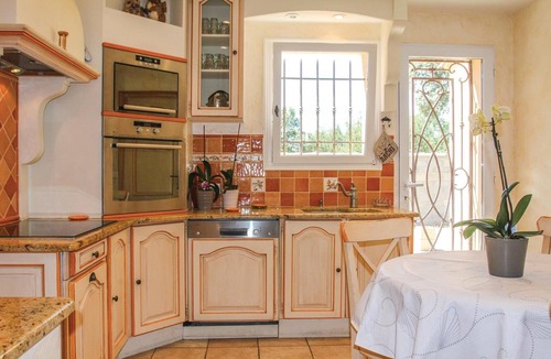 Saint-Didier House | Gorgeous home in Saint Didier