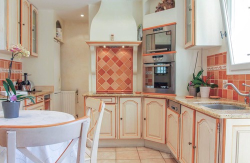 Saint-Didier House | Gorgeous home in Saint Didier