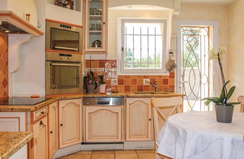 Saint-Didier House | Gorgeous home in Saint Didier