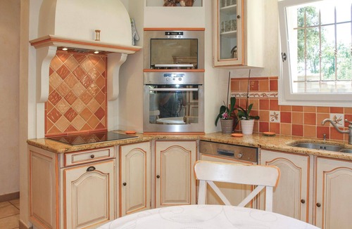 Saint-Didier House | Gorgeous home in Saint Didier