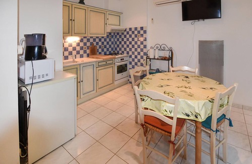 Visan House | Gorgeous home in Visan
