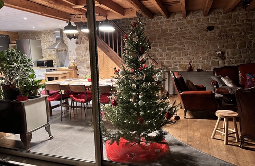Chille House | Graine de Douceur Jura- Chille house with garden 2 to 8 persons