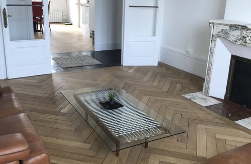 Lons-le-Saunier Apartment | Grand Appartement de Caractère