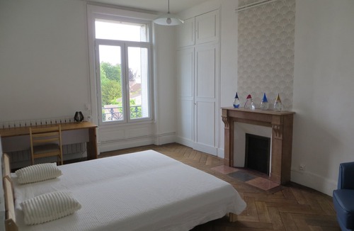 Lons-le-Saunier Apartment | Grand Appartement de Caractère