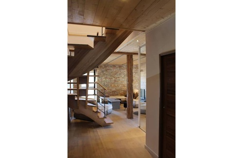 Orchamps-Vennes House | Grand Appartement Avec Loggia