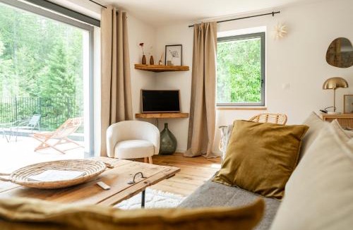 Premanon Apartment | Grand Duplex de Charme - Vue Forêt et Vie au Grand Air - Sauna et bain nordique
