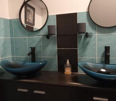 Luzy Apartment | Grand duplex en centre ville pour 10 personnes et plus