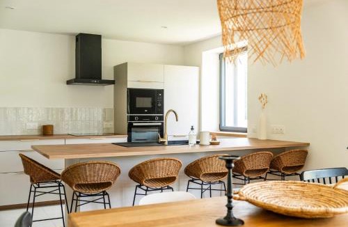 Premanon Apartment | Grand gîte 8 personnes - vue panoramique - Nouvel Espace bien-être