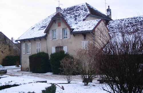 Chille House | Grand Gîte Maison en Pierre de Taille, Bucolique & Ouverte sur Domaine Viticole