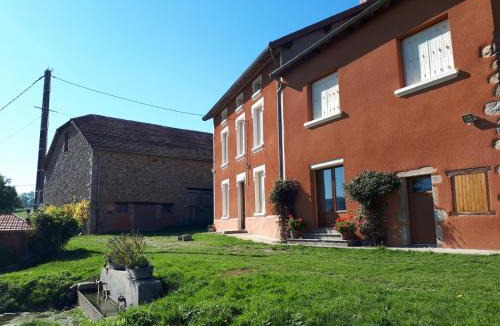 Saint Bonnet des Quarts House | Grand Gite Maison d Alice Auvergne - 15 personnes