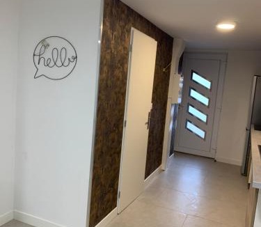 Montceau-les-Mines Apartment | Grand studio climatisée