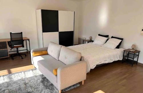 Villeneuve-le-Roi Apartment | Grand Studio de 37m2 Avec Terrasse de 12m2