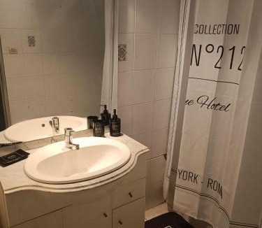 Romans-sur-Isere Apartment | Grand Studio meublé chez COCO