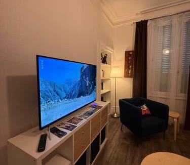 Montlucon Apartment | Grand T4 lumineux 3 chambres centre-ville