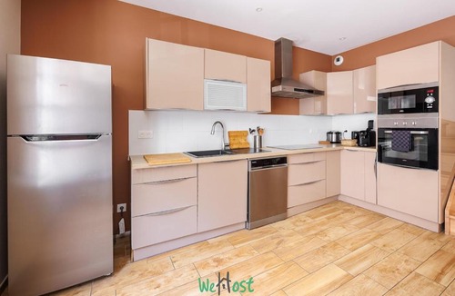 Besancon Old Town Apartment | Grand T5 lumineux au cœur de Besançon
