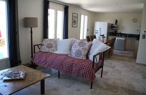 Caromb Villa | Grande Bastide, 4 stars, private garden and swimming pool at the foot of Mont Ventoux