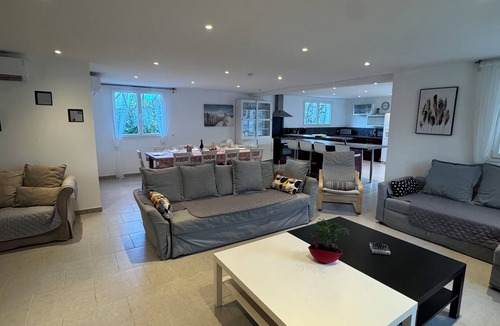 Saint-Sernin House | Grande Maison au Calme Tout Confort- Piscine Privée & Chauffée- Sauna/Jacuzzi