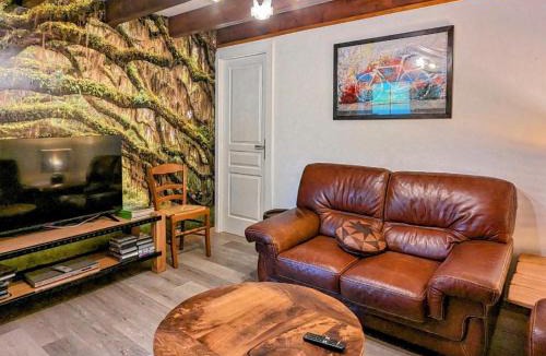 Froideterre House | Grande Maison Familiale Rénovée à Froideterre - FR-1-583-374