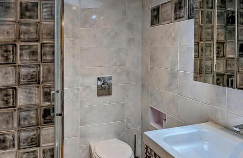 Froideterre House | Grande Maison Familiale Rénovée à Froideterre - FR-1-583-374