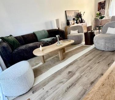 Bruyeres-le-Chatel Villa | Grande maison familiale avec jardin, proche Paris & Orly