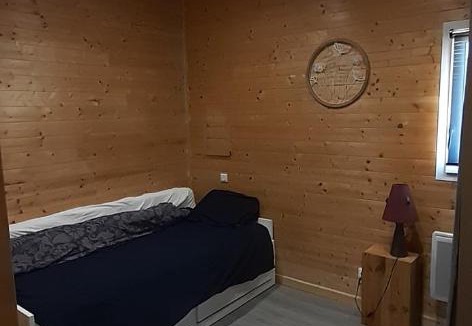 Reventin-Vaugris Villa | Grande maison plain pied,campagne, proche A7,parking privé, idéal pro et famille nombreuse