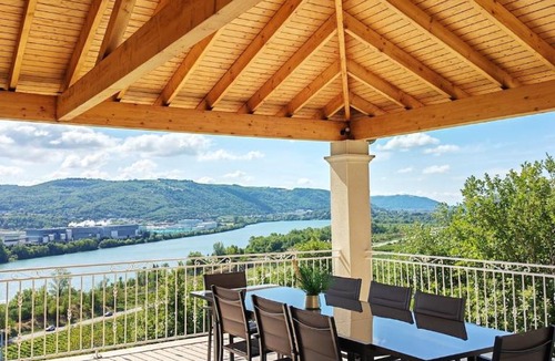 Andance Villa | Grande villa avec Piscine chauffée et privée