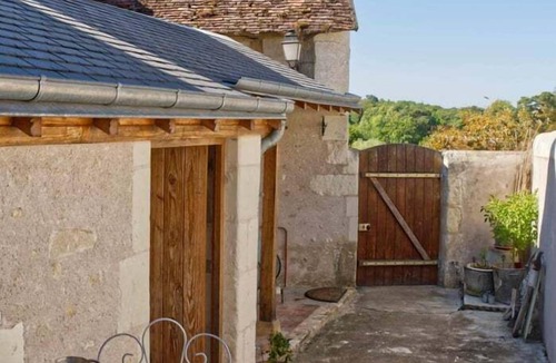 Montresor House | Grandma's Treasure