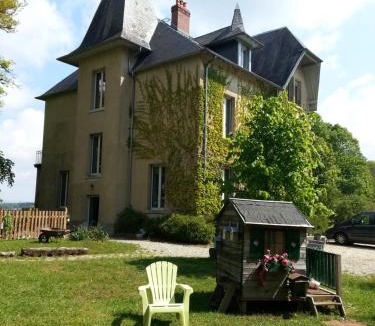 Boussieres Villa | Grange du château