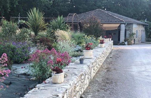 Saint-Cirq House | Grange en Pierre Avec Grande Piscine Animaux Acceptés