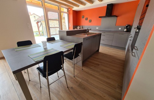 Grezes Villa | Grange Rénovée au Cœur du Village Proche du Château
