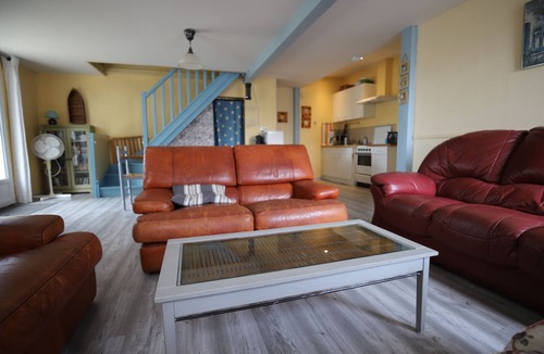 Semoussac House | Green and quiet 4-bedroom family gîte with garden, games and saltwater swimming pool